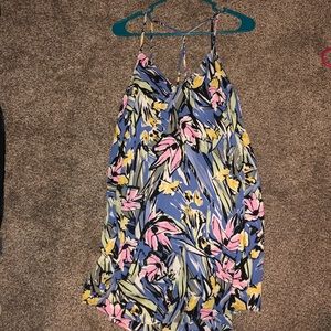 3/$25 ⭐️ floral dress